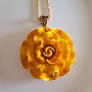 Rose necklace